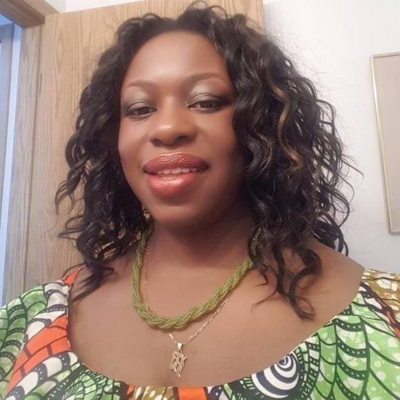 Meet your Posher, Gloria - Picture 1 of 1